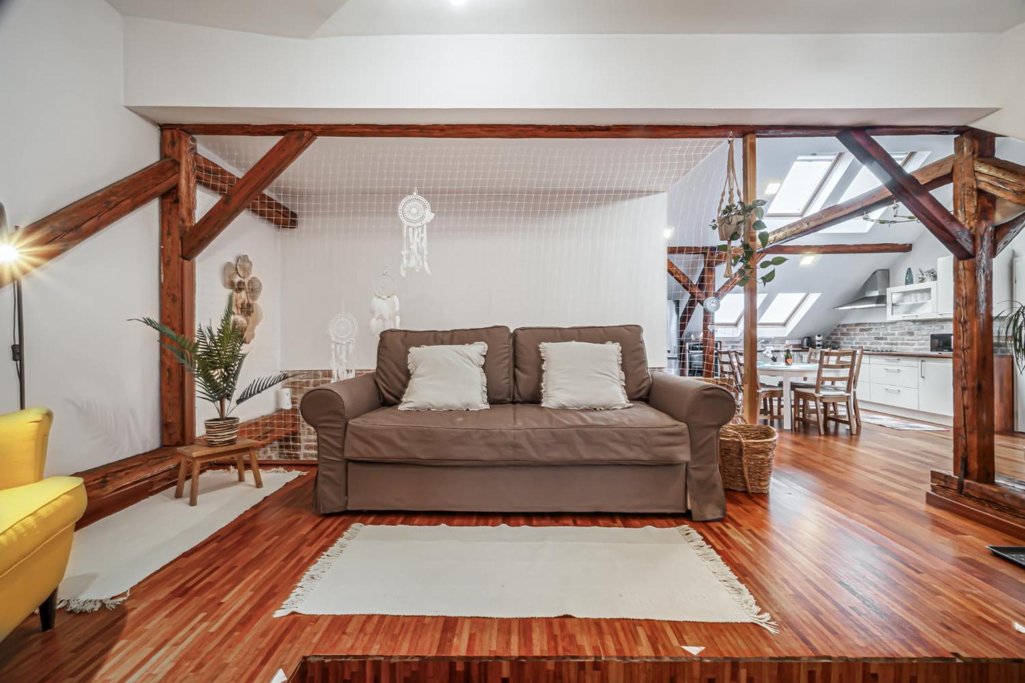 Beautiful And Romantic Penthouse With Two Terraces Братислава Экстерьер фото